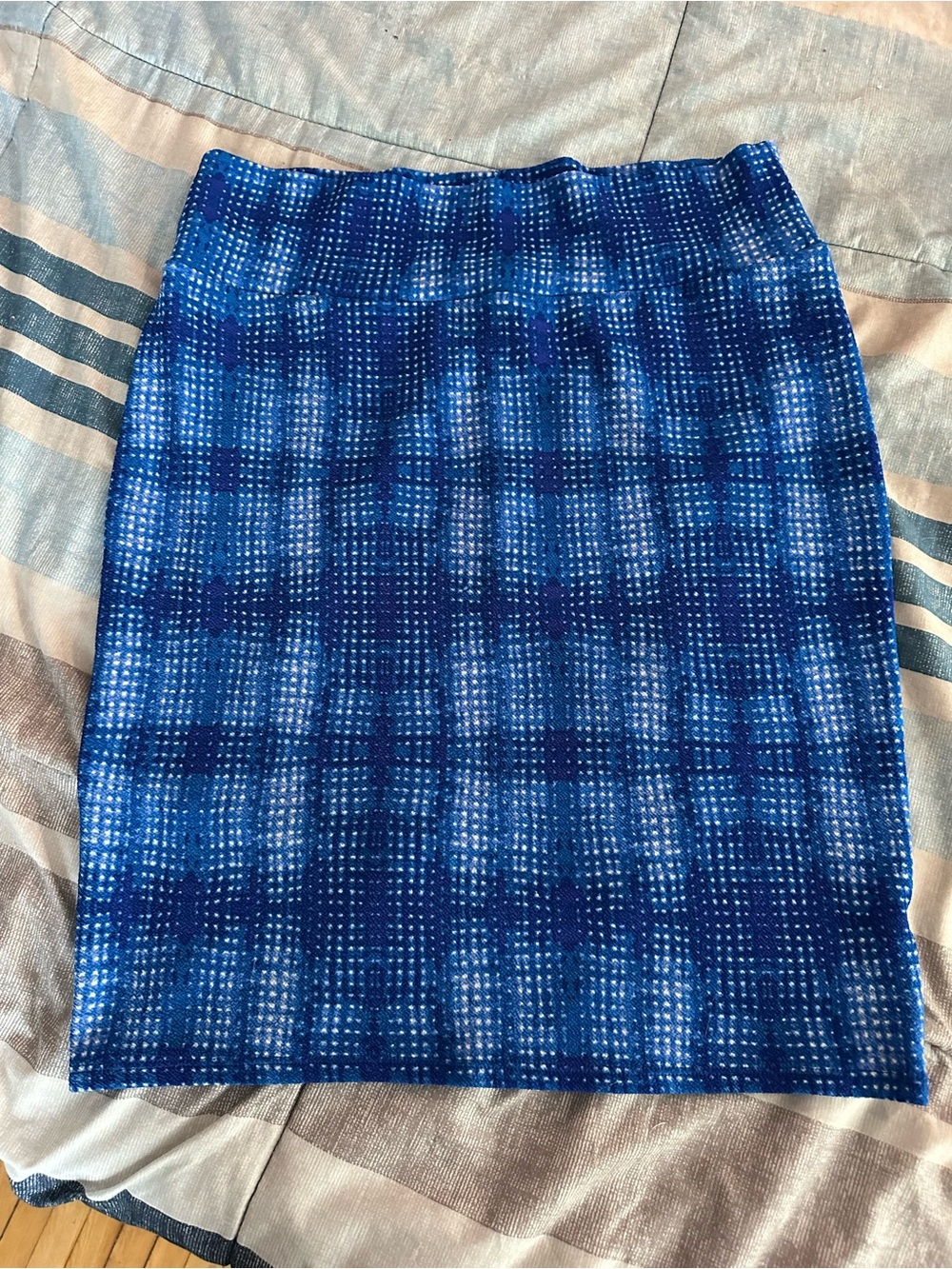 LuLaRoe Cassie Pencil Skirt
